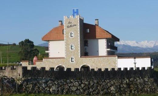 Hospederia Las Calzadas San Vicente De La Barquera Eksteriør billede